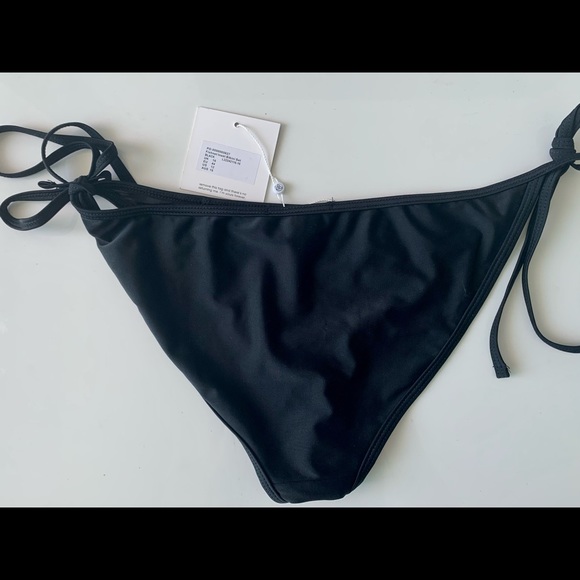 NWT BLACK MISSGUIDED MESH INSERT STRING BIKINI - Picture 5 of 5